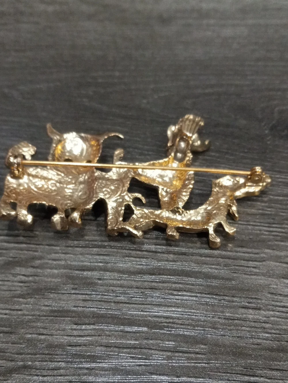 Multiple Dog Brooch Pin - Decorative Pets Accessory Gold Tone